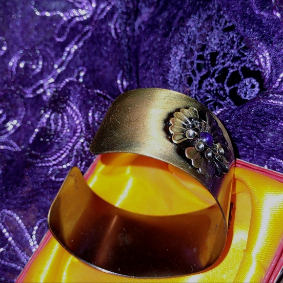 Vintage Brass & Purple Cuff Bangle - Picture 8 of 8